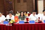 Đoàn đại biểu các cơ quan, ban, ngành tỉnh Lạng Sơn tham dự cuộc Hội đàm. (Ảnh: Quang Duy/TXVN)