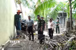 Ban Chỉ đạo Chiến dịch 500 ngày đêm đẩy mạnh thực hiện tìm kiếm, quy tập và xác định danh tính hài cốt liệt sĩ xã Diên Khánh, tỉnh Khánh Hòa khảo sát địa điểm nghĩ có mộ hài cốt liệt sĩ. (Ảnh: TTXVN phát)