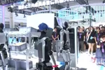 Hội nghị Robot Thế giới 2025: Kinh ngạc với robot hình người, có thể tự thay pin