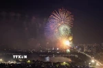 Năm điểm đồng loạt bắn pháo hoa, bầu trời Thủ đô rực rỡ mừng Quốc khánh 2/9