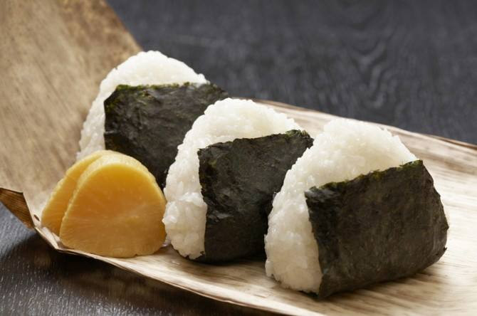 Cơm nắm Nhật Bản. (Nguồn: CCTVNews)