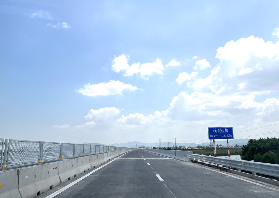 Cầu Đồng Én tại Km 428+332. (Ảnh: Trần Hương Sơn/Vietnam+)