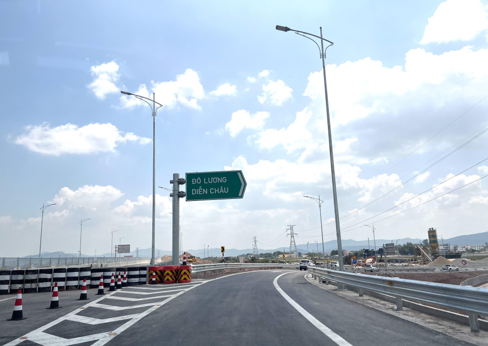 Lối ra ở điểm cuối tại xã Diễn Tháp (Diễn Châu, Nghệ An). (Ảnh: Trần Hương Sơn/Vietnam+)