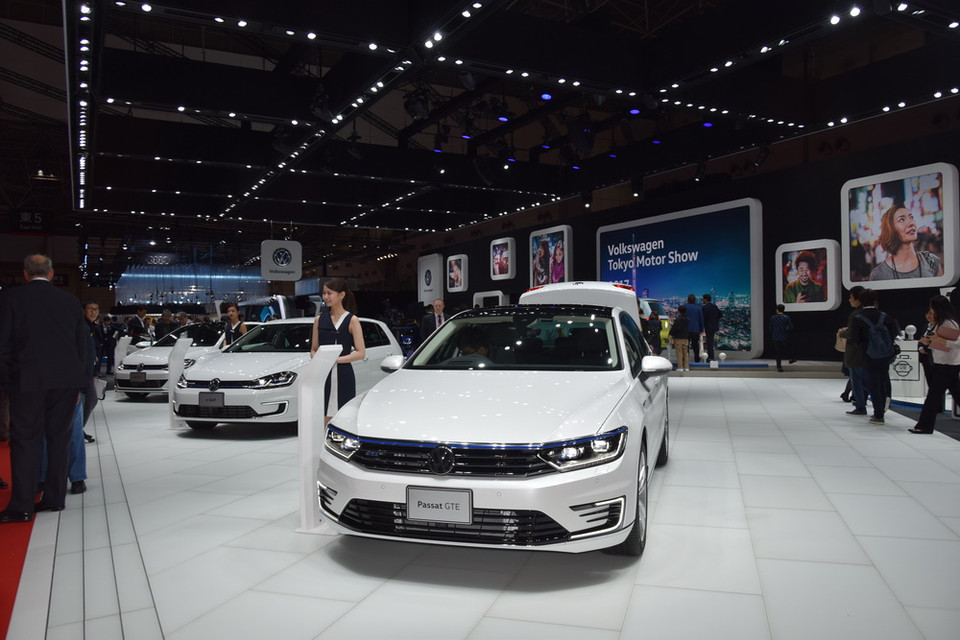 Gian triển lãm của hãng xe Volkswagen. (Ảnh: Cẩm Tuyến/Vietnam+)