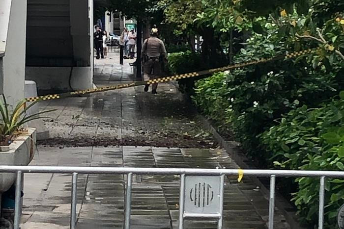 Cảnh sát phong tỏa hiện trường.