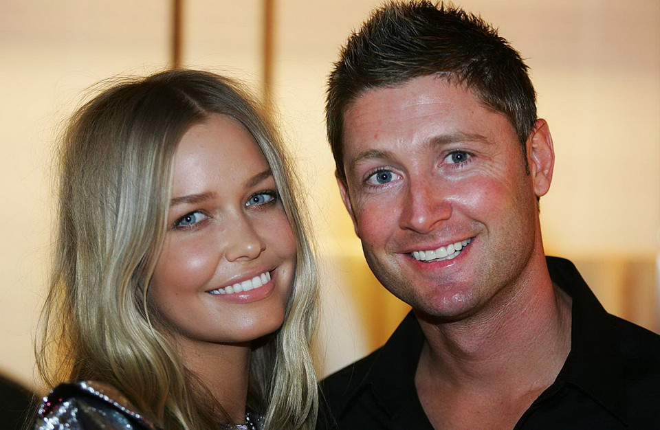 Việc siêu mẫu Lara Bingle lộ ảnh khỏa thân đã khiến mỗi quan hệ với Michael Clarke rạn nứt. (Nguồn: Getty Images)
