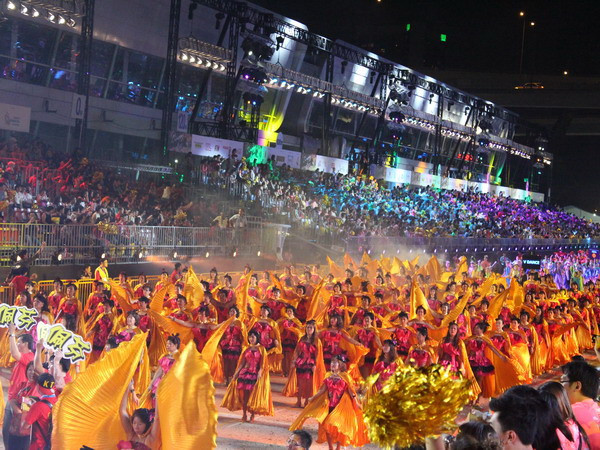 Một tiết mục khác của đại diện các tầng lớp nhân dân của Singapore. (Ảnh: Văn Hải-Kim Yến/Vietnam+)