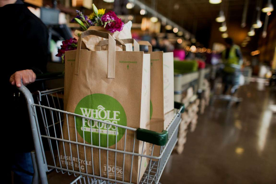 Có trụ sở tại Texas, Whole Foods Market chuyên bán các loại thực phẩm hữu cơ tự nhiên. (Nguồn: Bloomberg)