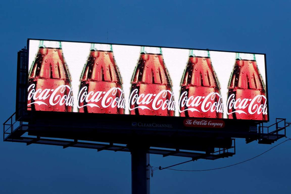 Coca-Cola là hãng đồ uống nổi tiếng và có mặt tại 200 quốc gia, vùng lãnh thổ trên toàn thế giới. (Nguồn: Getty Images)