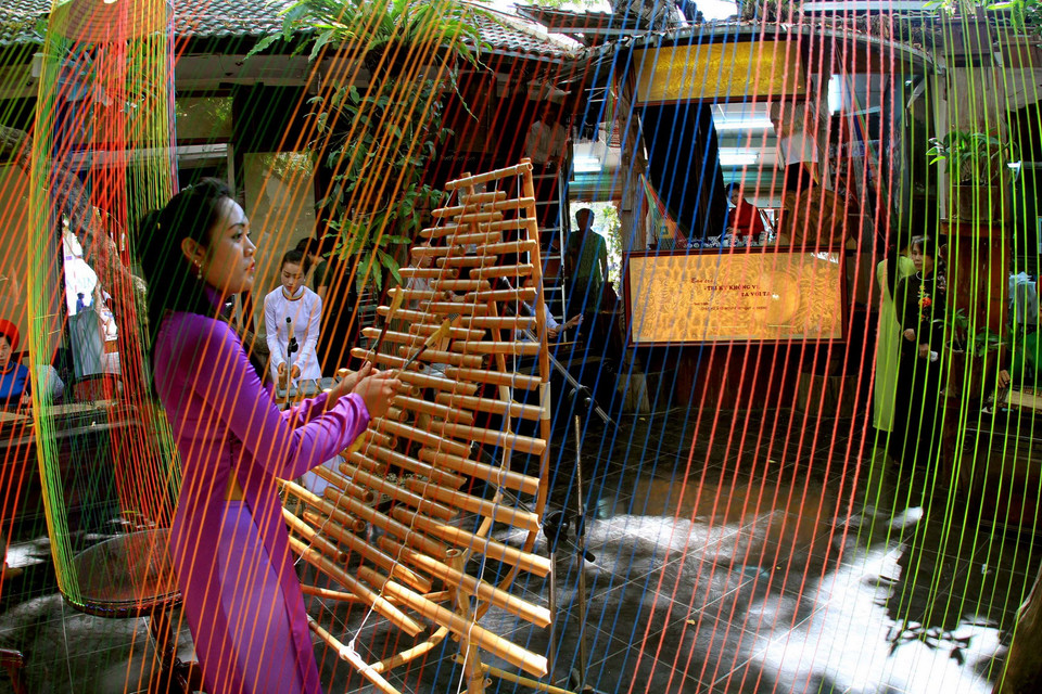 Âm nhạc và nghệ thuật sắp đặt luôn là điểm nổi bật tại các trung tâm XQ. (Ảnh: Nhật Anh/TTXVN)