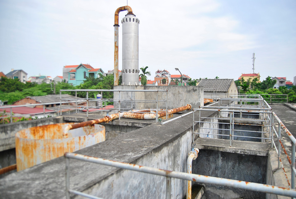 Hơn 2.000 hộ dân phường Thượng Cát vẫn ngày ngày mong ngóng nước sạch…(Ảnh: Võ Phương/Vietnam+)