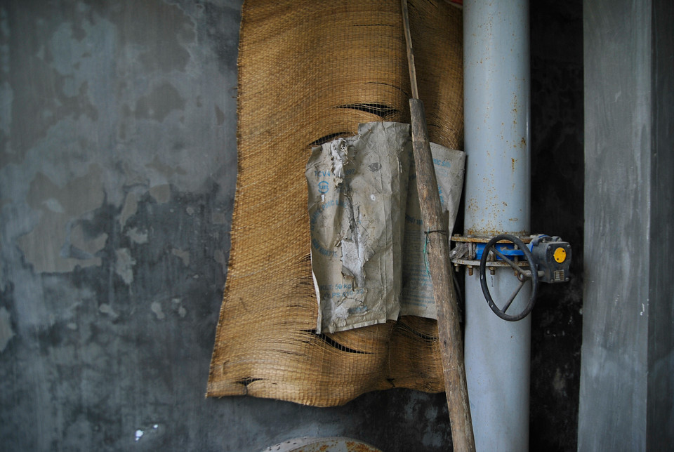 Người dân cho biết, thời điểm nhà máy nước xây xong, ai ai cũng nóng lòng được sử dụng nước sạch.(Ảnh: Võ Phương/Vietnam+)