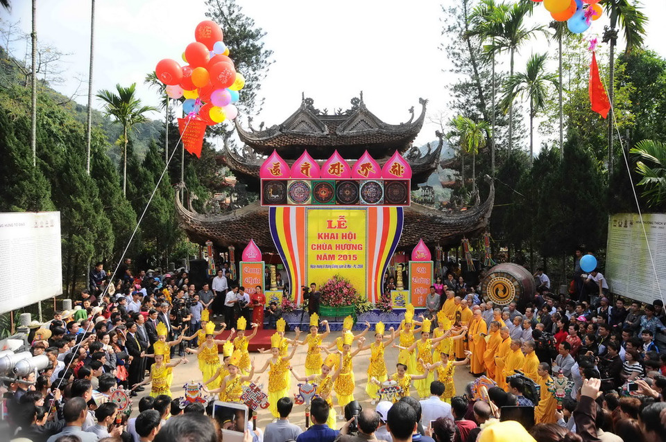 Quang cảnh lễ khai hội Chùa Hương. (Nguồn: Minh Đức/TTXVN)