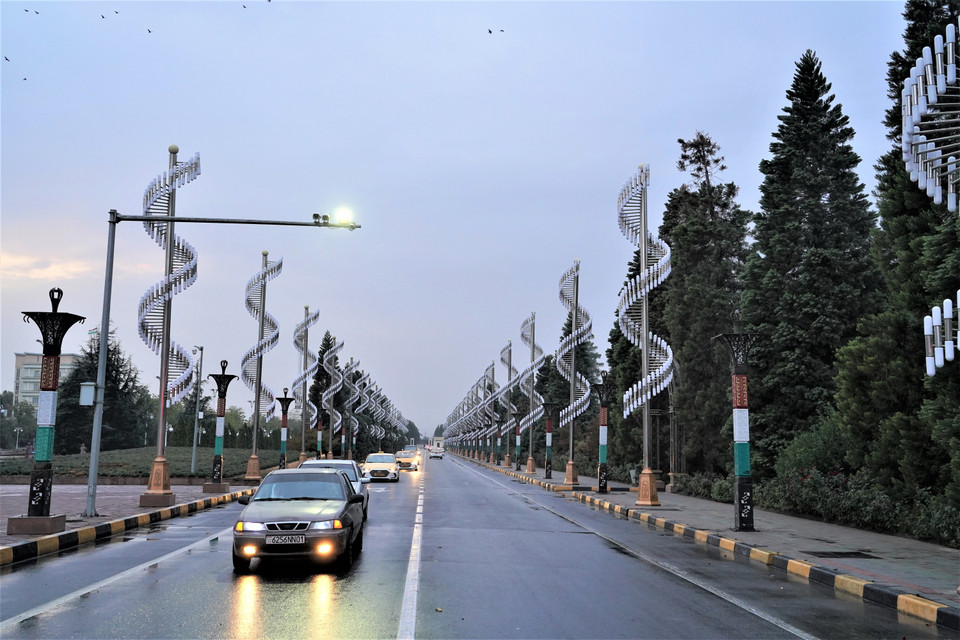 Đường phố trung tâm Dushanbe. (Ảnh: Duy Trinh/TTXVN)