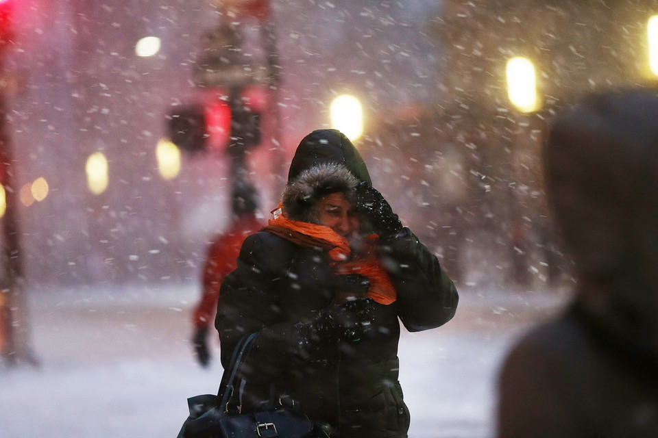 Bão tuyết bao trùm đường phố New York ngày 26/1. (Nguồn: AFP/TTXVN)
