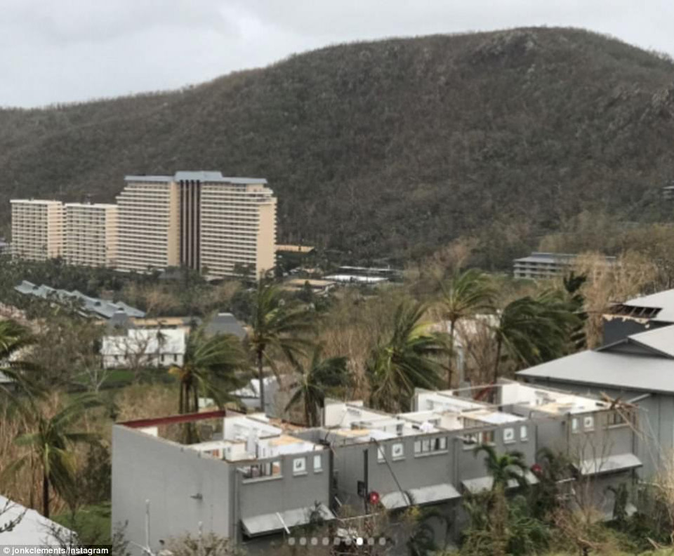 Hòn đảo Hamilton vốn là điểm đến yêu thích của du khách thì giờ đây chỉ là đống hoang tàn. (Nguồn: Dailymail)