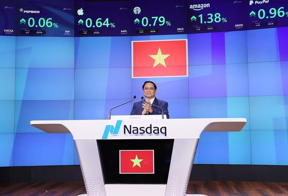 Thủ tướng Phạm Minh Chính phát biểu khi đến thăm Sàn Giao dịch Chứng khoán Nasdaq. (Ảnh: Dương Giang/TTXVN)