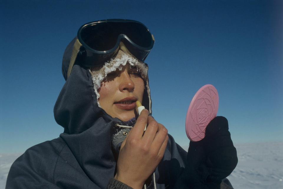 Một nhà khoa học khám phá Nam Cực đã trượt tuyết băng qua trạm Mirny để đến trạm Vostok thuộc cực Bắc. (Nguồn: sputniknews)