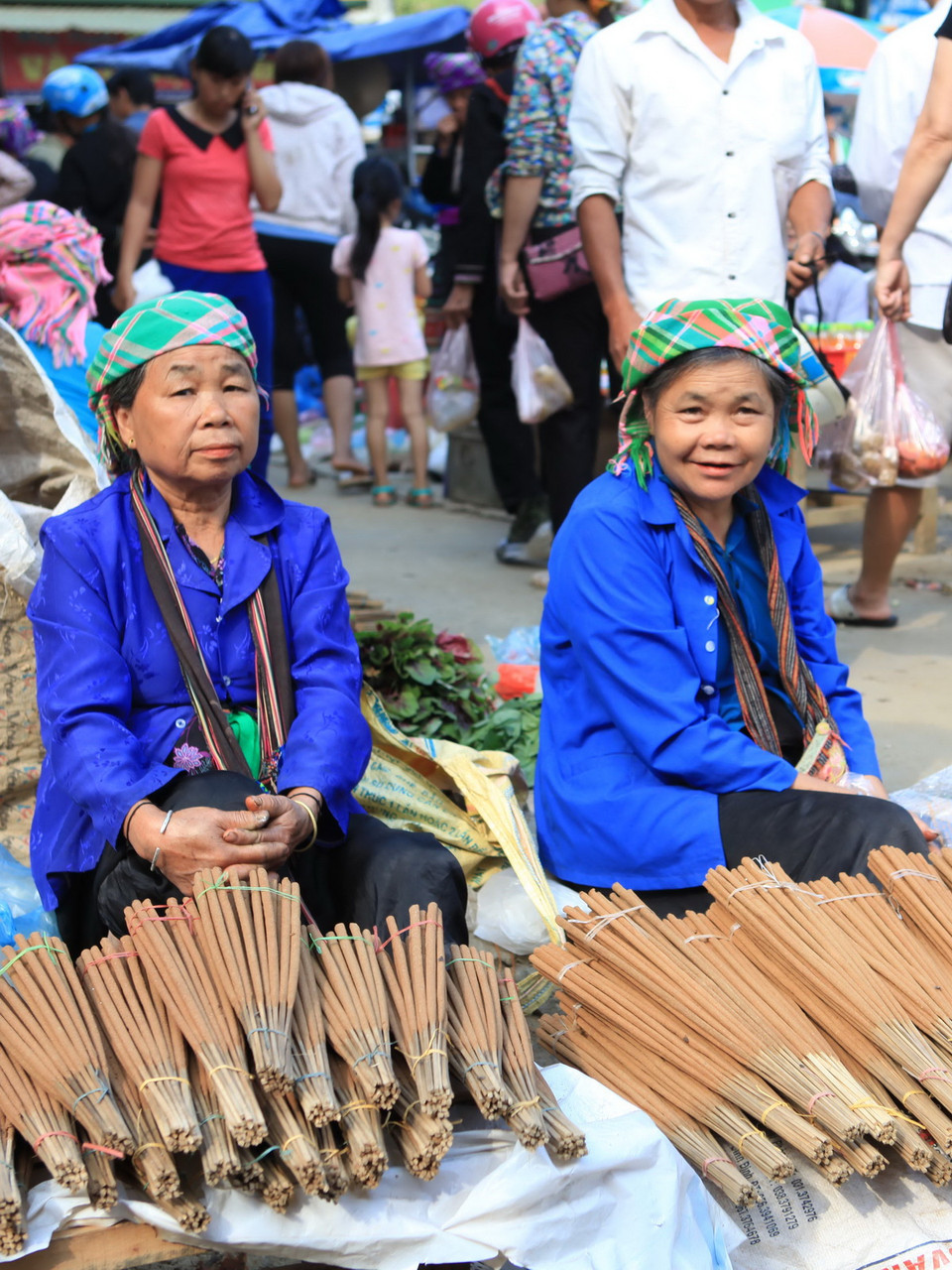Sản phẩm hương thơm do đồng bào dân tộc ở Lai Châu tự sản xuất. (Ảnh: Lê Hữu Quyết/TTXVN) 