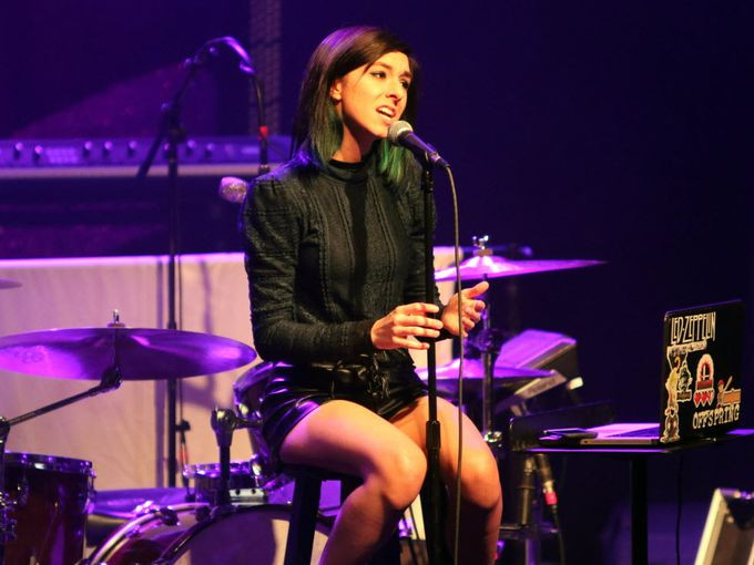 Christina Grimmie hát mở màn cho một chương trình tại Center Stage Theater ở bang Atlanta. (Nguồn: usatoday)