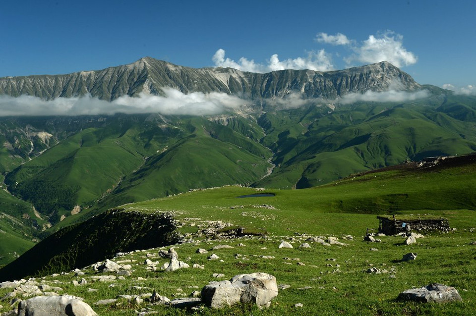 Những ngọn núi gần làng Benoi, Cộng hòa Chechnya, Liên bang Nga. (Nguồn: sputniknews)