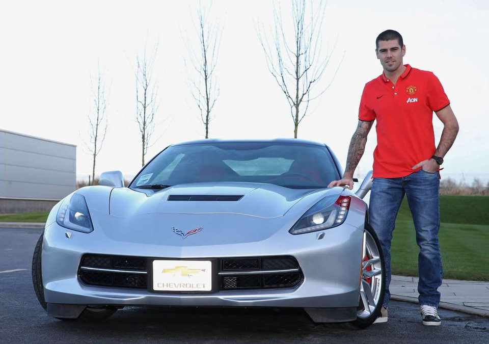 Chevrolet Corvette Stingray của Victor Valdes. (Nguồn: Getty Images)