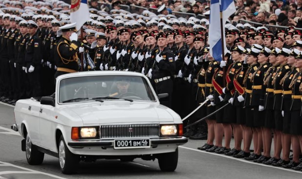 Liên bang Nga kỷ niệm ngày Chiến thắng chủ nghĩa Phátxít. (Ảnh: The Guardian)