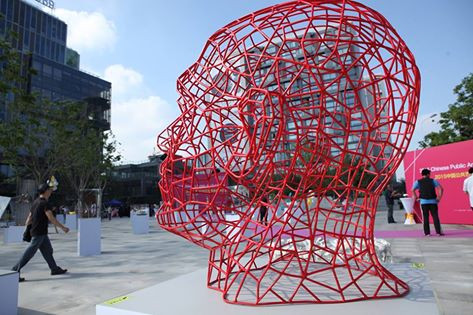 Một buổi triển lãm nghệ thuật trừu tượng đã được mở cửa ở Thượng Hải vào ngày 25/9. (Nguồn: CCTVNews)