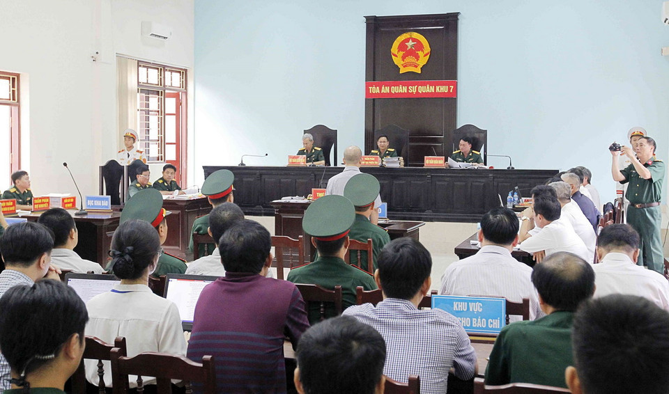 Quang cảnh phiên tòa. (Ảnh: Văn Điệp/TTXVN)