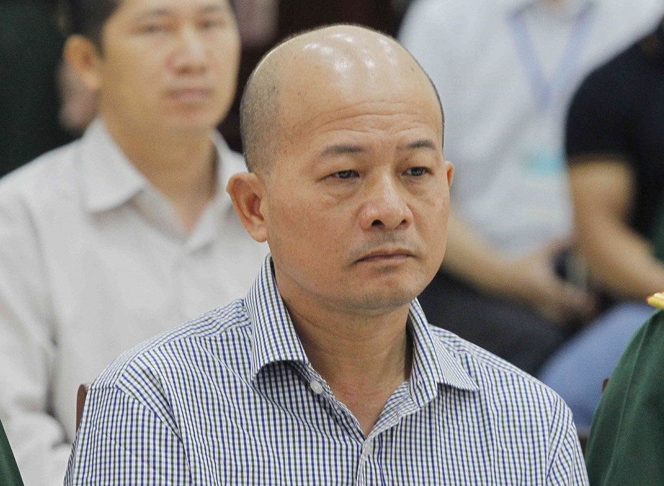 Bị cáo Đinh Ngọc Hệ, nguyên Phó Tổng giám đốc Tổng Công ty Thái Sơn (Bộ Quốc phòng) tại phòng xét xử. (Ảnh: Văn Điệp/TTXVN)