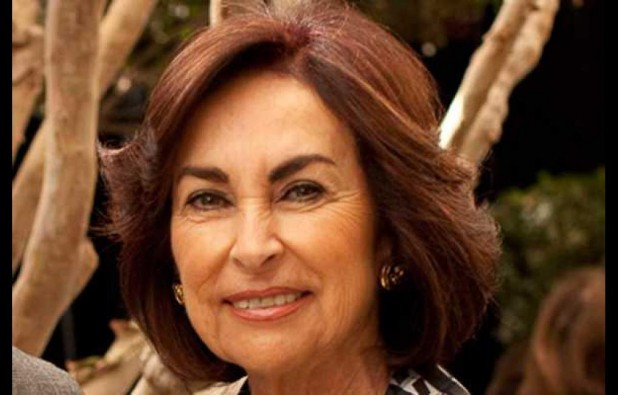 Xếp thứ 10 là người phụ nữ Chi Lê, Iris Fontbona với khối tài sản 12,7 tỷ USD.