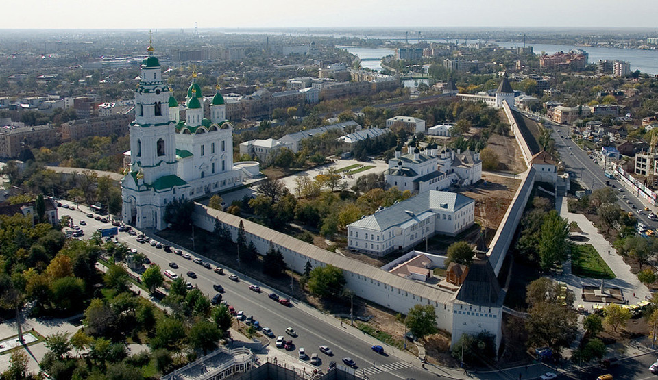 Astrakhan từng là nơi cư trú của người Mông Cổ. Điện Kremlin của thành phố được xây dựng vào thế kỷ 16. (Nguồn: Sputniknews)