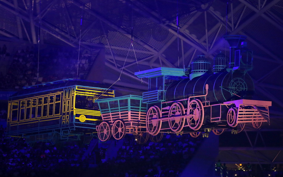  Biểu diễn nghệ thuật trong lễ khai mạc SEA Games 28. (Ảnh: Quốc Khánh /TTXVN )