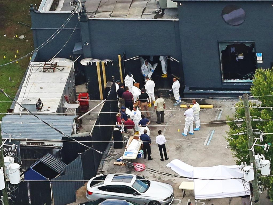 Cảnh tượng bên ngoài hộp đêm Pulse. 'Máu ở khắp nơi.' (Nguồn: theaustralian.com.au)