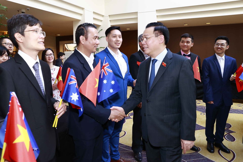 Chủ tịch Quốc hội với cộng đồng người Việt tại Australia. (Ảnh: Doãn Tấn/TTXVN)