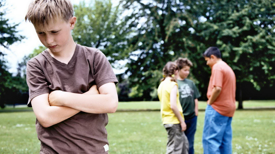 Cảm nhận rõ sự tuyệt vọng, xấu hổ, trầm cảm và muốn tự mình xử lý việc bị bắt nạt. (Nguồn: Getty Images)