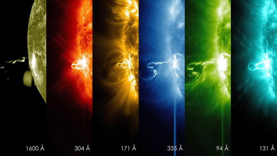 Vệ tinh Solar Dynamics Observatory (SDO - Đài quan sát động lực học mặt trời) của Cơ quan Hàng không và Vũ trụ Mỹ đã ghi lại những hình ảnh của một vụ nổ lớn vừa xảy ra hôm 1.5 trên mặt trời. (Nguồn: Reuters)