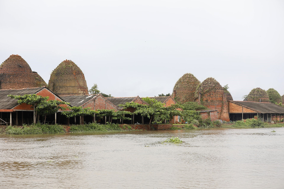 Đề án bảo tồn khu vực lò gạch bên sông Măng Thít. (Ảnh: Dương Giang/TTXVN)