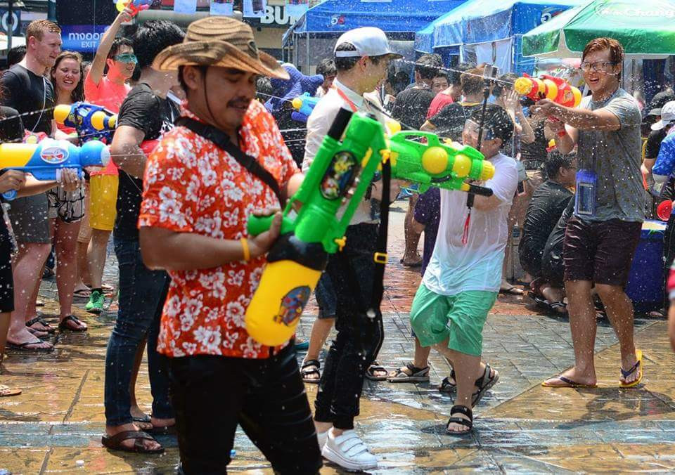 Tổng cục Du lịch Thái Lan (TAT) ước tính trong thời gian từ ngày 12-16/4, toàn ngành du lịch Thái Lan thu từ chi tiêu của du khách nước ngoài và trong nước lên đến 19.8 tỷ baht, tăng 18% so với cùng kỳ năm ngoái. (Ảnh: Thuận Nam/Vietnam+) 