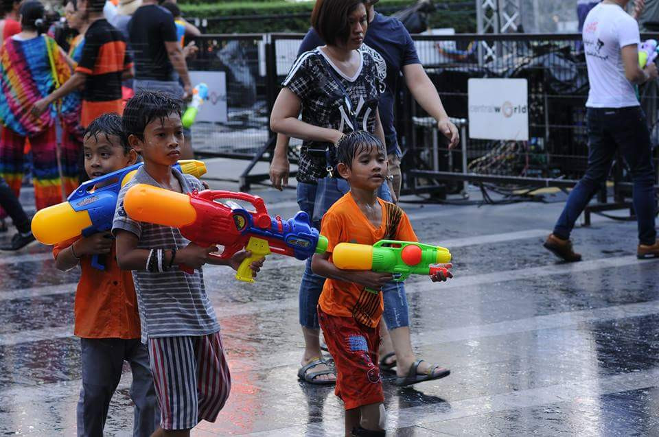 Từ ngày 12-16/4 người dân Thái Lan tưng bừng đón Tết cổ truyền Songkran, còn gọi là Tết Năm mới. (Ảnh: Thuận Nam/Vietnam+)