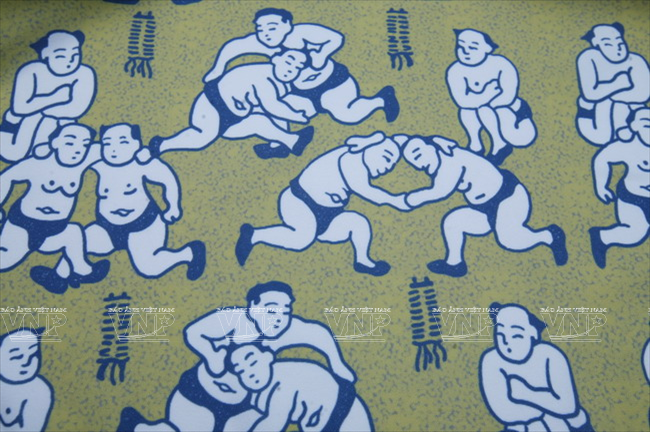  Họa tiết Hội vật, chủ đề từ nét đẹp văn hóa dân gian Việt Nam. (Ảnh: Văn Quyền/Báo ảnh Việt Nam)