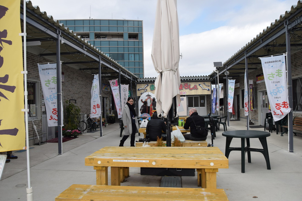 Machi Nami Marche, một khu phố buôn bán nhỏ tạm thời tại trung tâm thị trấn Namie. (Ảnh: Nguyễn Tuyến/Vietnam+)