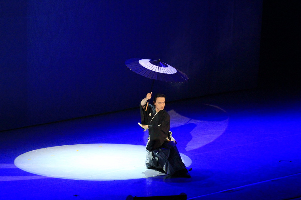 Tiết mục của nghệ sỹ đến từ Nhật Bản. (Ảnh: Trần Hiếu/Vietnam+)