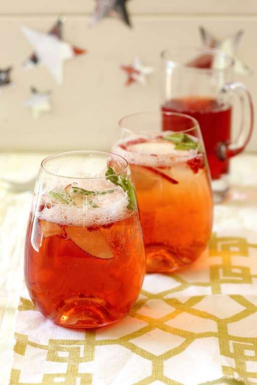 Nham lê ép với táo. (Nguồn: take5)