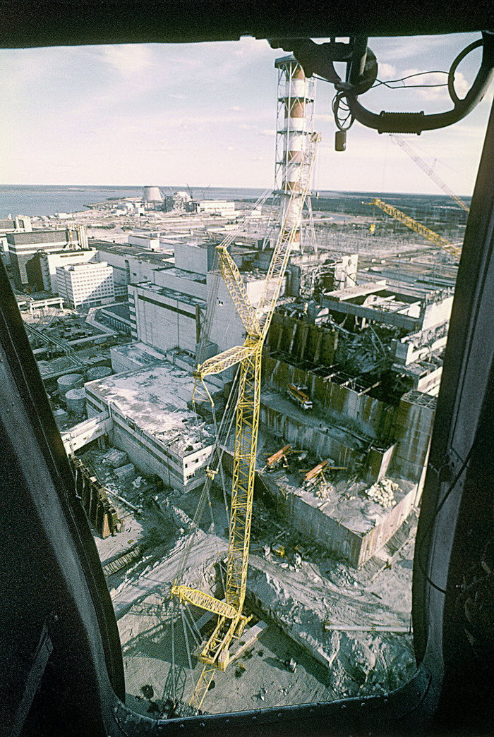 Quang cảnh nhà máy Chernobyl sau vụ nổ nhìn từ trên cao. (Nguồn: Sputnik)