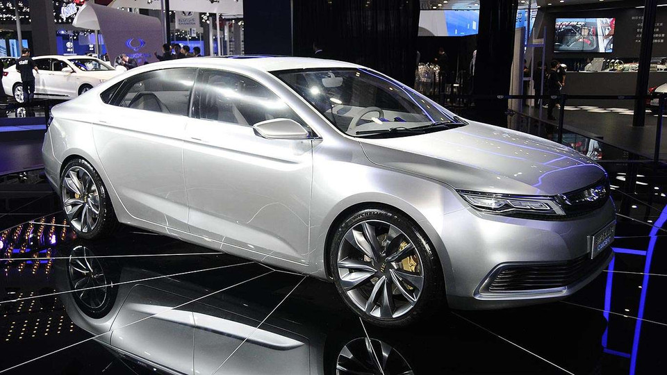 Geely Emgrand. (Nguồn: Motor Research)