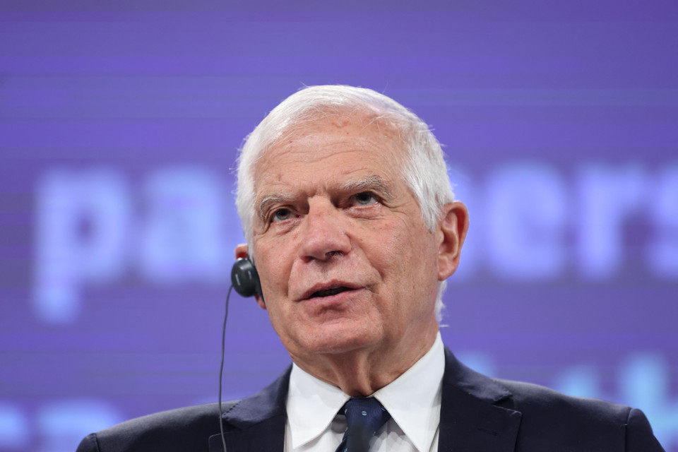  Đại diện cấp cao của EU phụ trách chính sách an ninh và đối ngoại Josep Borrell phát biểu tại cuộc họp báo ở Brussel (Bỉ) về chính sách viện trợ cho người di cư Syria. (Ảnh: AFP/TTXVN)