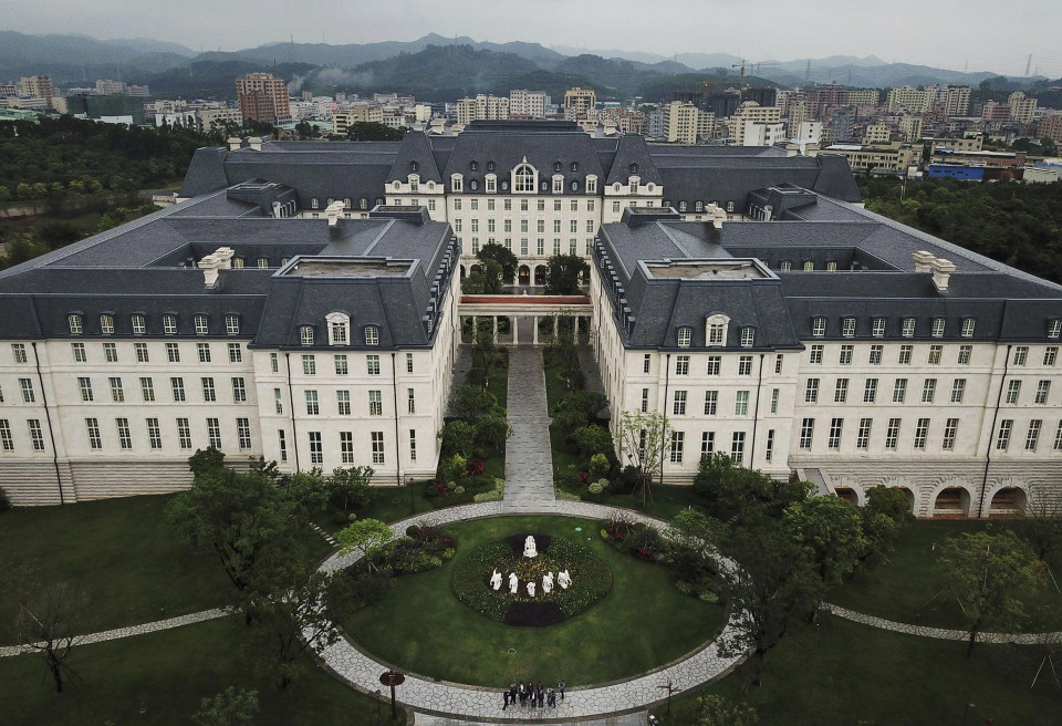 Một bản sao cung điện Versailles, Paris ở khu vực Ox Horn. (Nguồn: Getty Images)