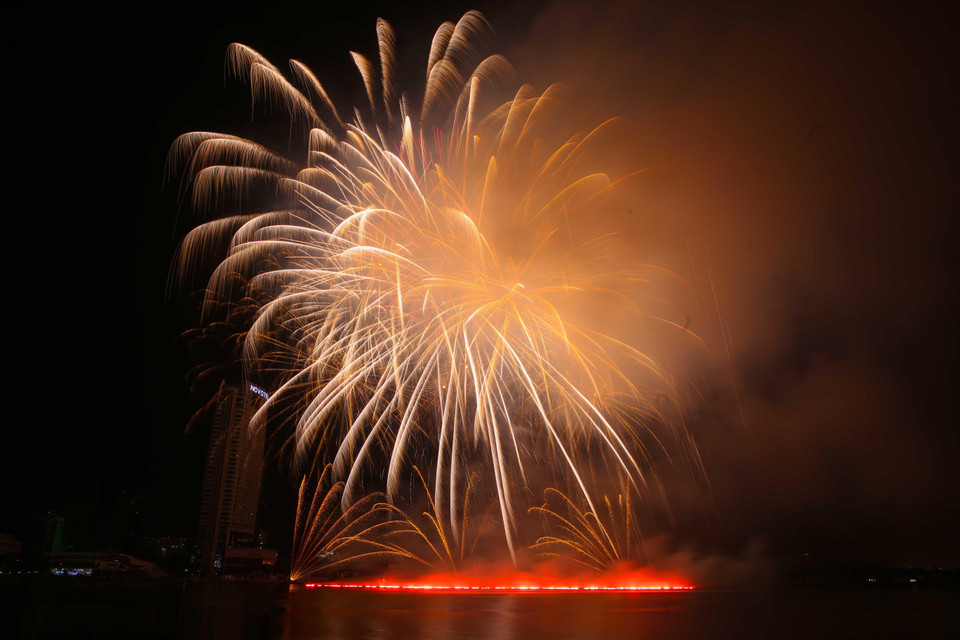 Màn trình diễn pháo hoa của đội Việt Nam. (Ảnh: Trần Lê Lâm/TTXVN)