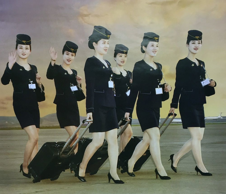 Những nữ tiếp viên hàng không trong bộ trang phục mới. (Nguồn: Sputniknews)